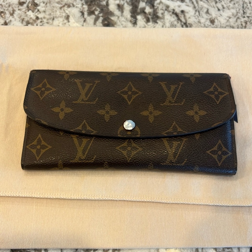 Louis Vuitton Emilie Wallet
